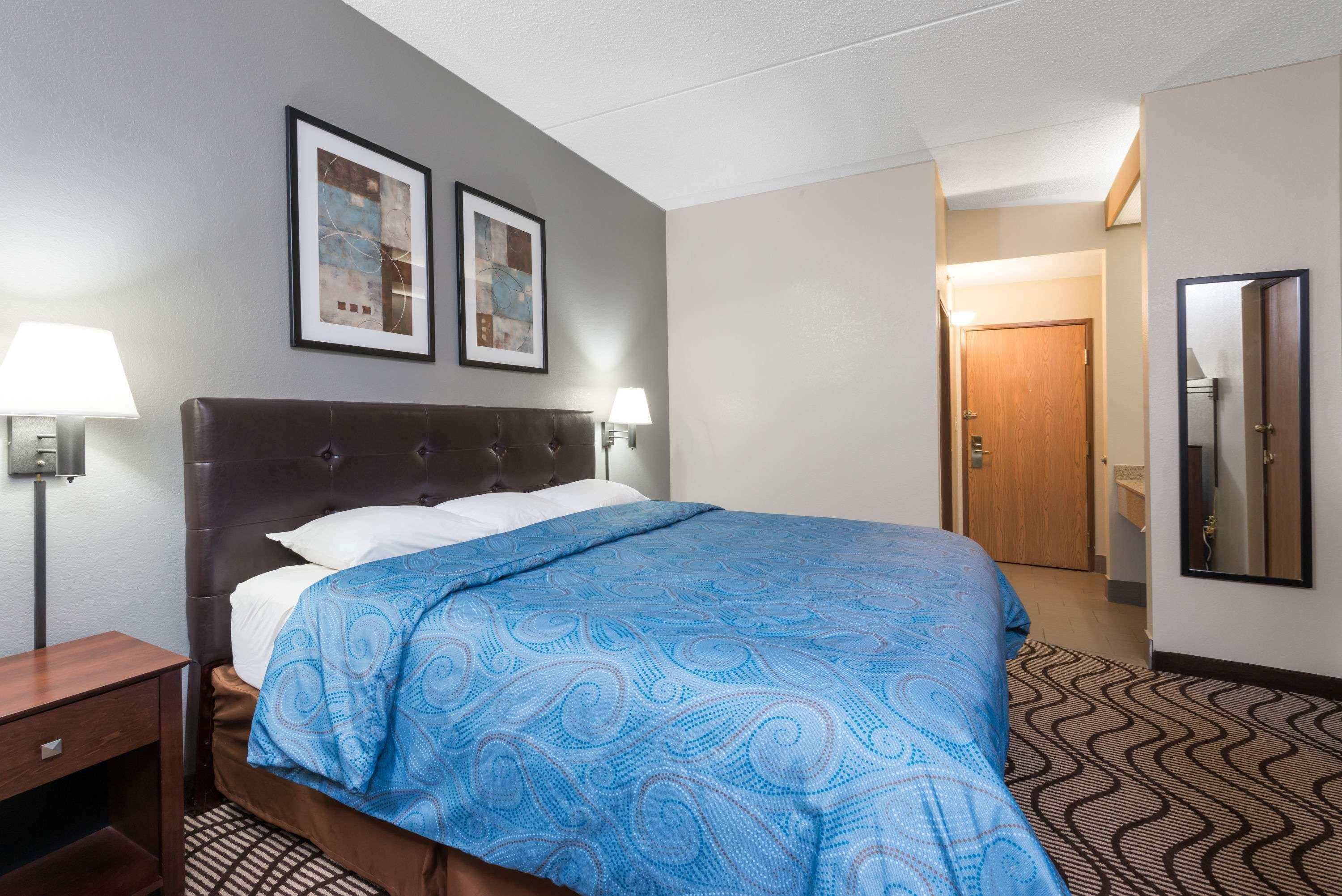 Super 8 By Wyndham Mars/cranberry/pittsburgh Area Cranberry Township