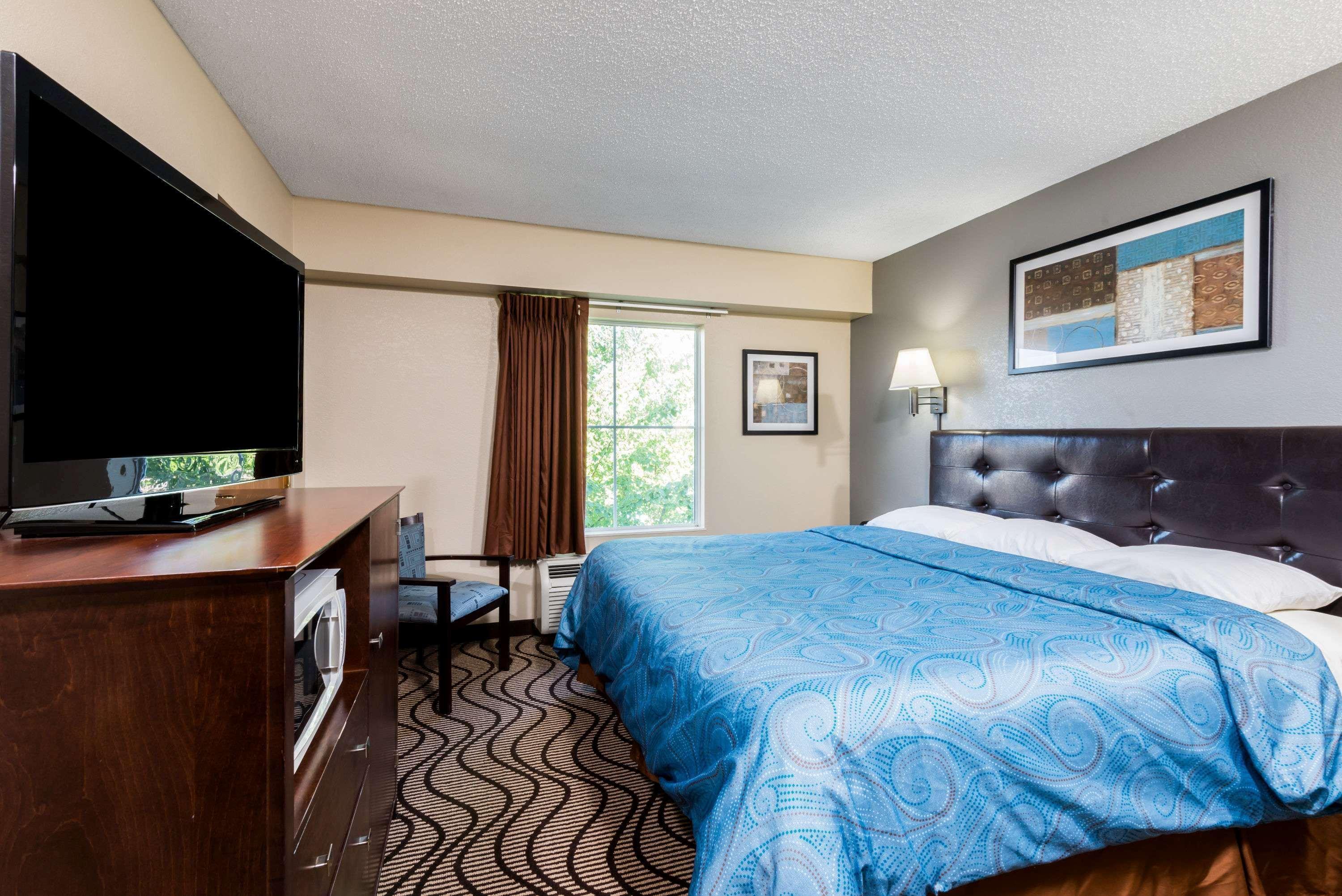 Super 8 By Wyndham Mars/cranberry/pittsburgh Area Hotel 3*