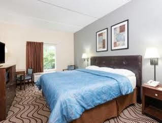 Super 8 By Wyndham Mars/cranberry/pittsburgh Area Hotel Cranberry Township