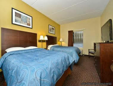 Super 8 By Wyndham Mars/cranberry/pittsburgh Area Hotel 3*
